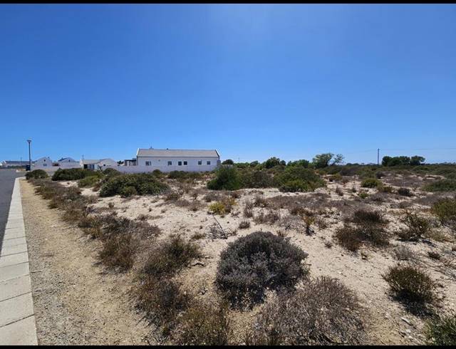 LAND FOR SALE IN BRITANNIA BAY